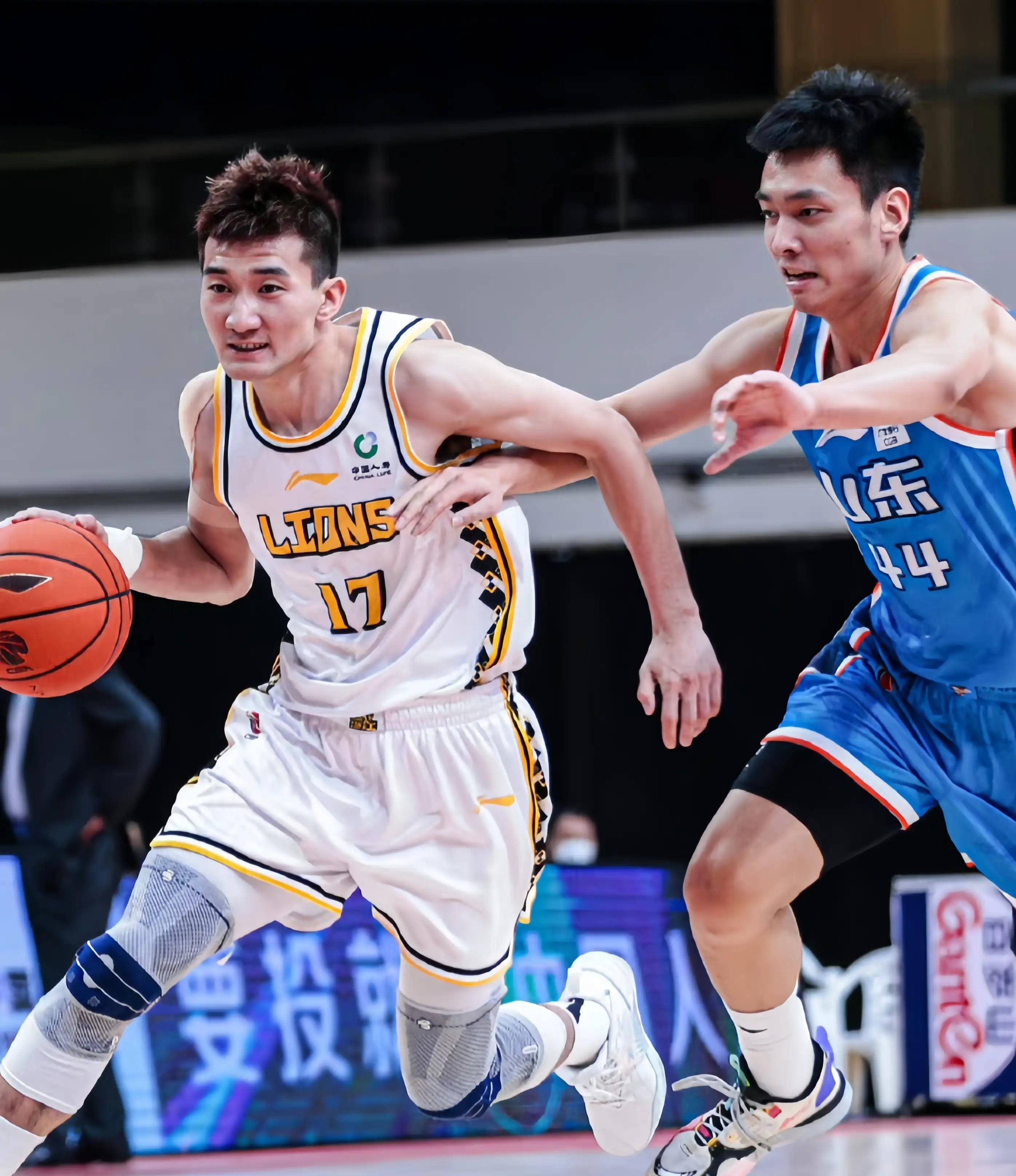 字母哥的受 字母哥的受