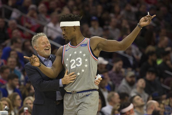 她在关键时 她在关键时