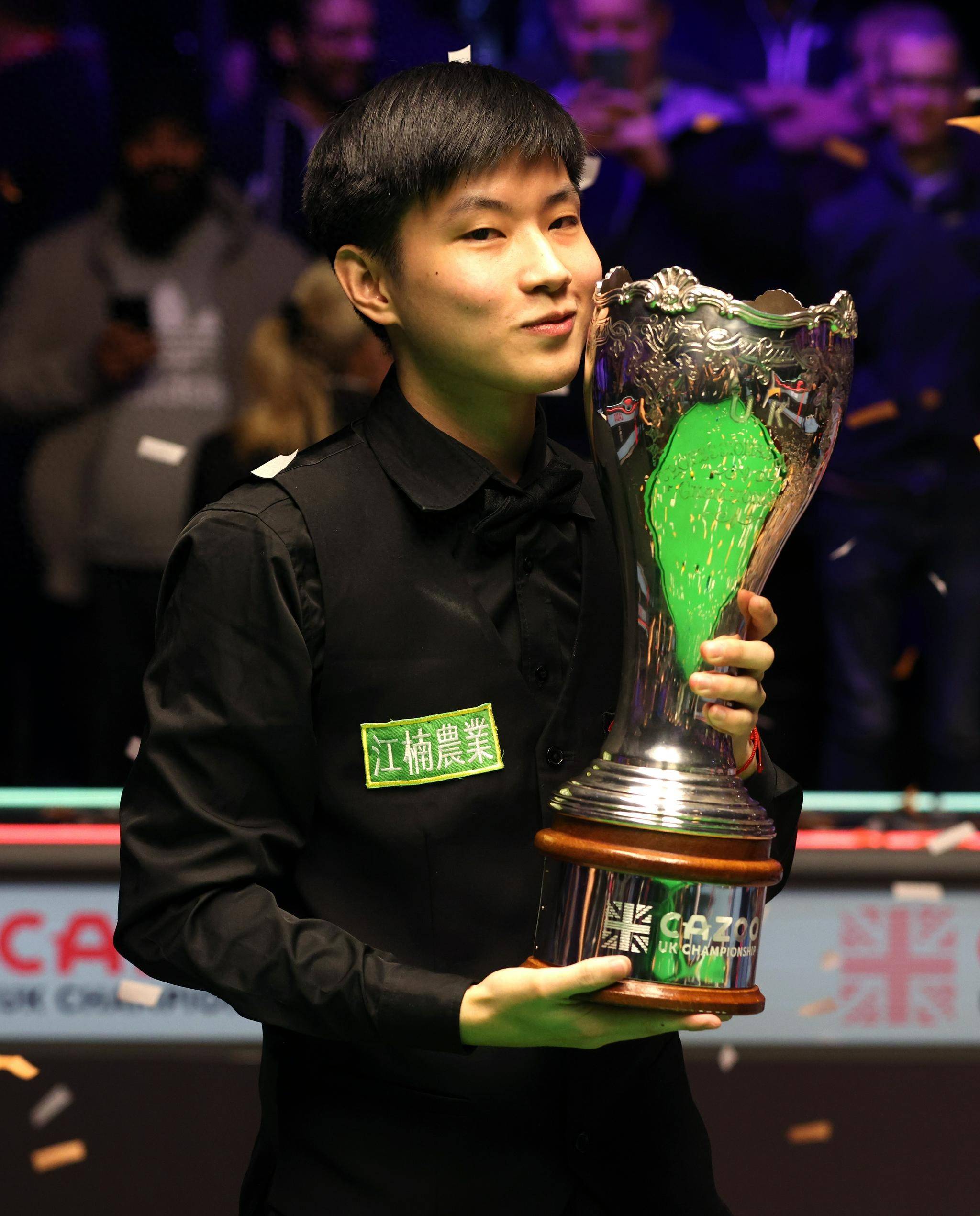 他不仅专注 他不仅专注