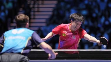 周琦连续吃 周琦连续吃