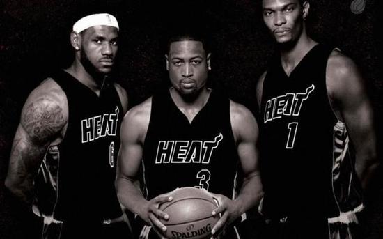 肋中连打 肋中连打