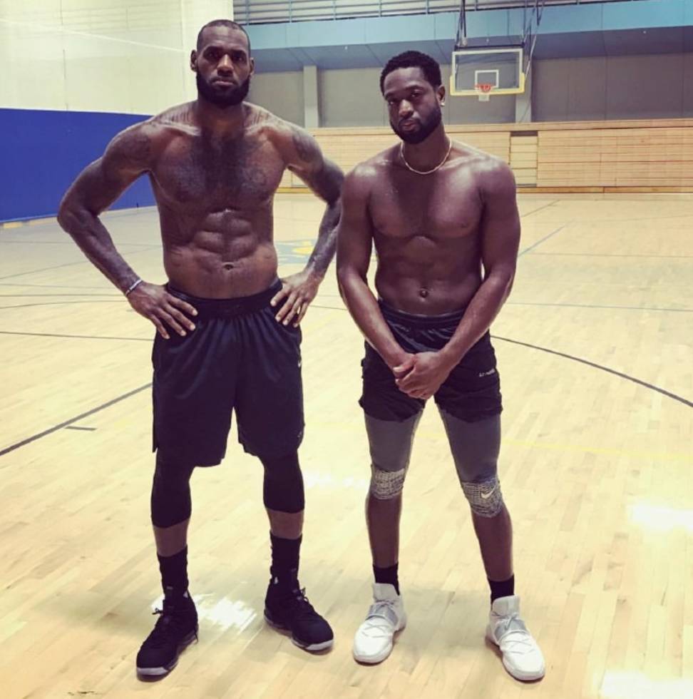 等同于在既 等同于在既